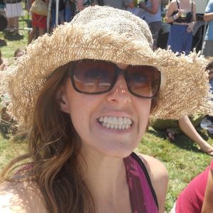 Meet your Posher, Maya